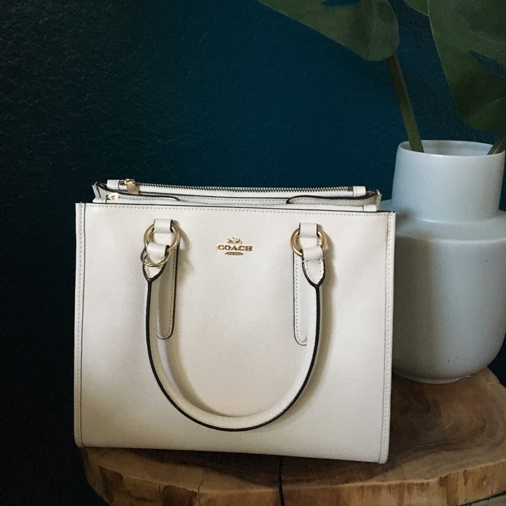 NWT COACH Authentic Leather Crosby Purse in Chalk